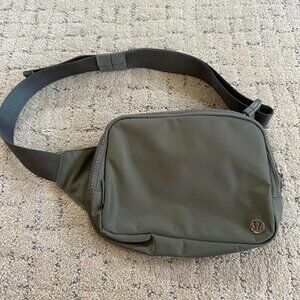 Lululemon Fanny pack
